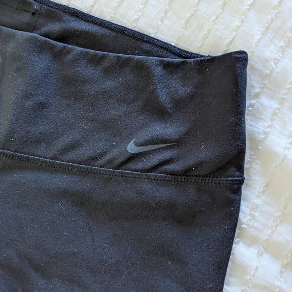 Nike Legend Dri-Fit Purple Mesh Cropped Leggings size Small - Picture 4 of 5